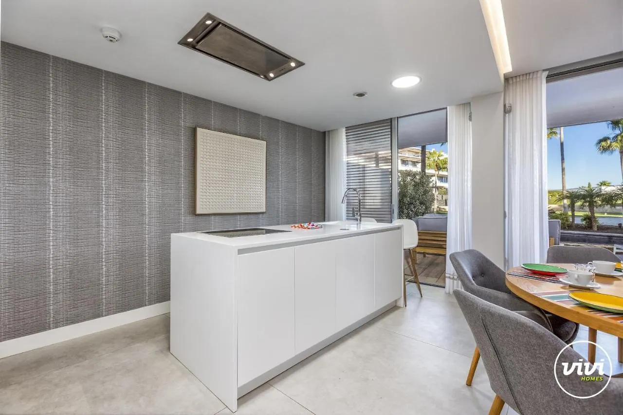Vivi Homes - Alessio Pool, Sauna, Spa, Gym & Beach Estepona Spain