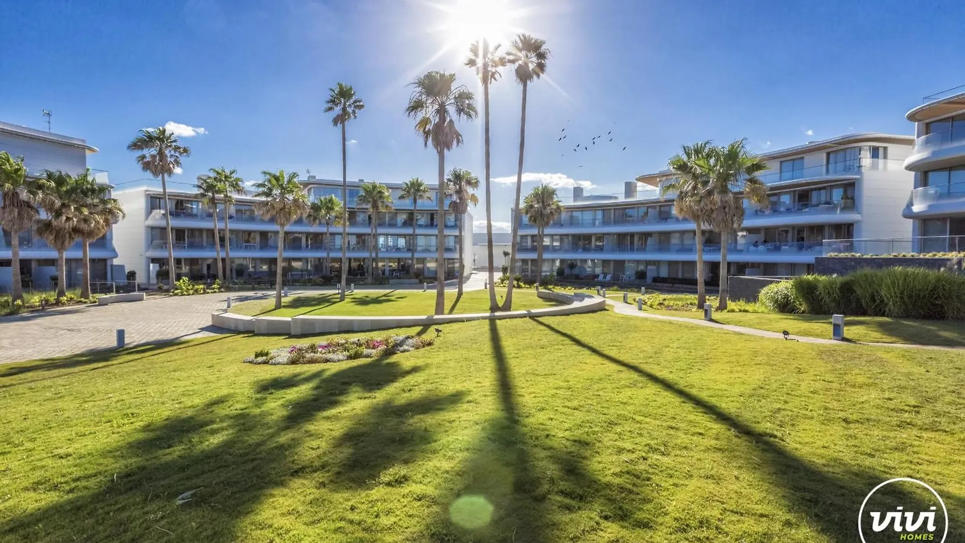 Vivi Homes - Alessio Pool, Sauna, Spa, Gym & Beach Estepona