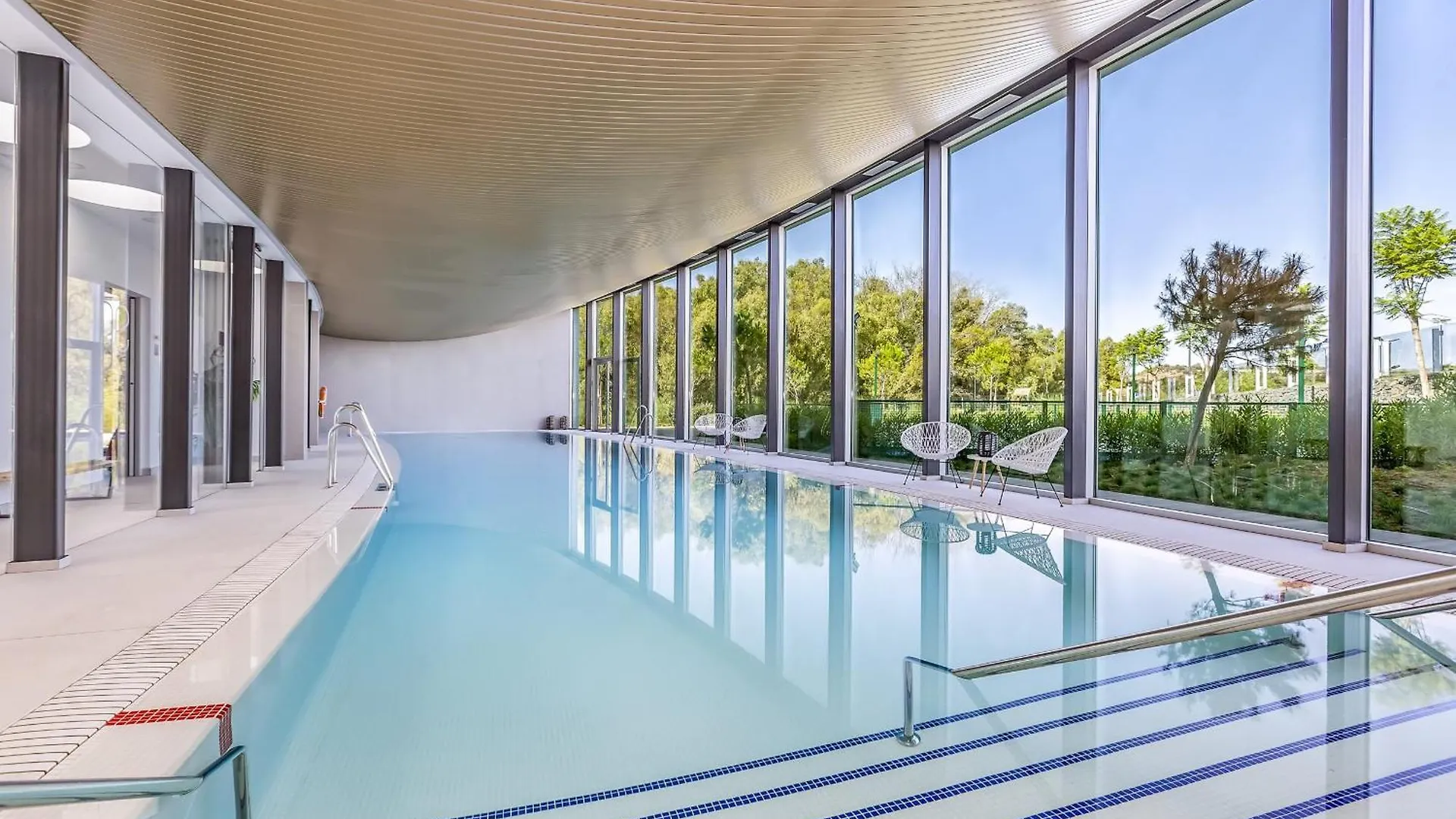 Vivi Homes - Alessio Pool, Sauna, Spa, Gym & Beach Estepona Apartment