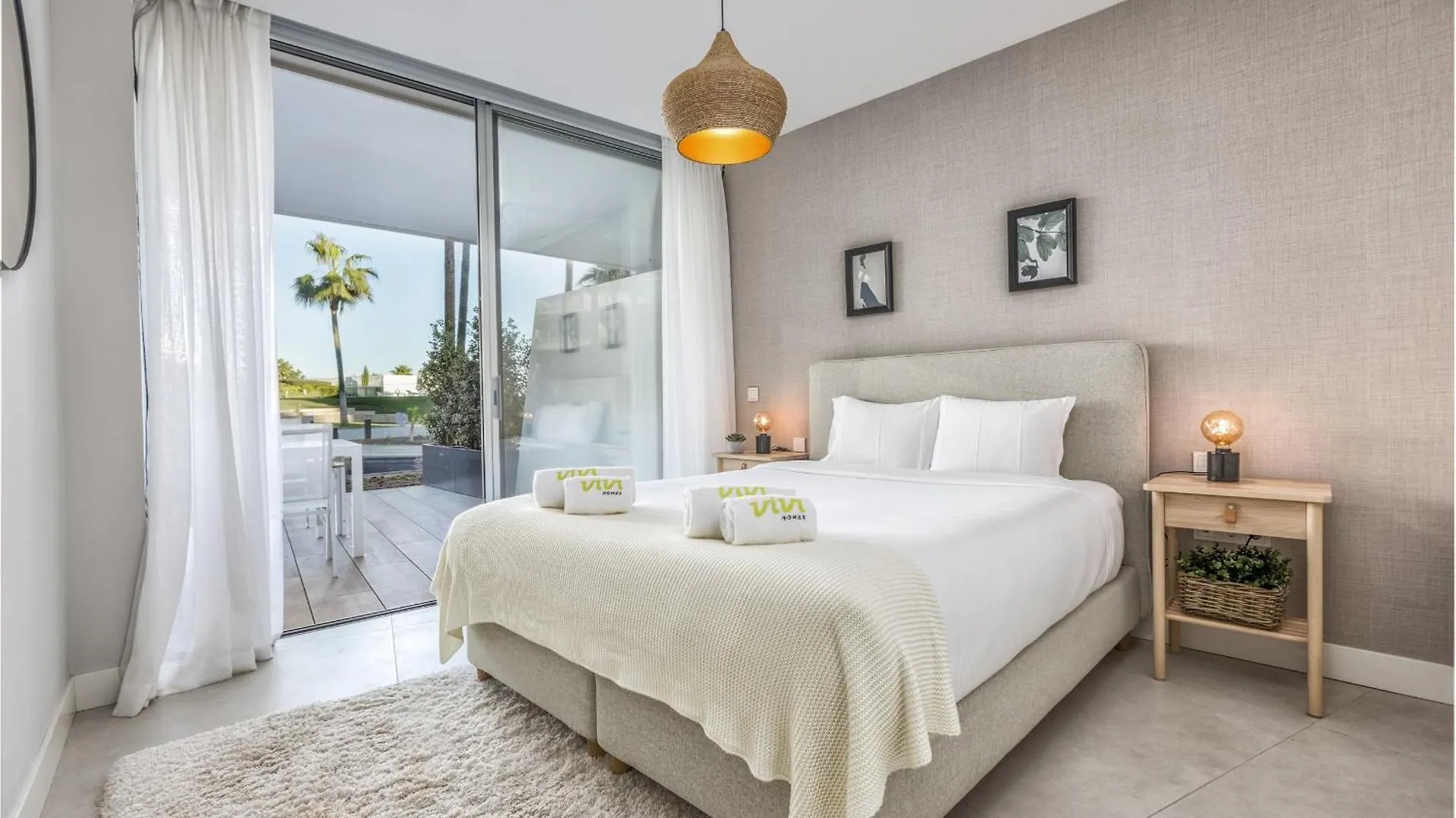 Vivi Homes - Alessio Pool, Sauna, Spa, Gym & Beach Estepona Spain