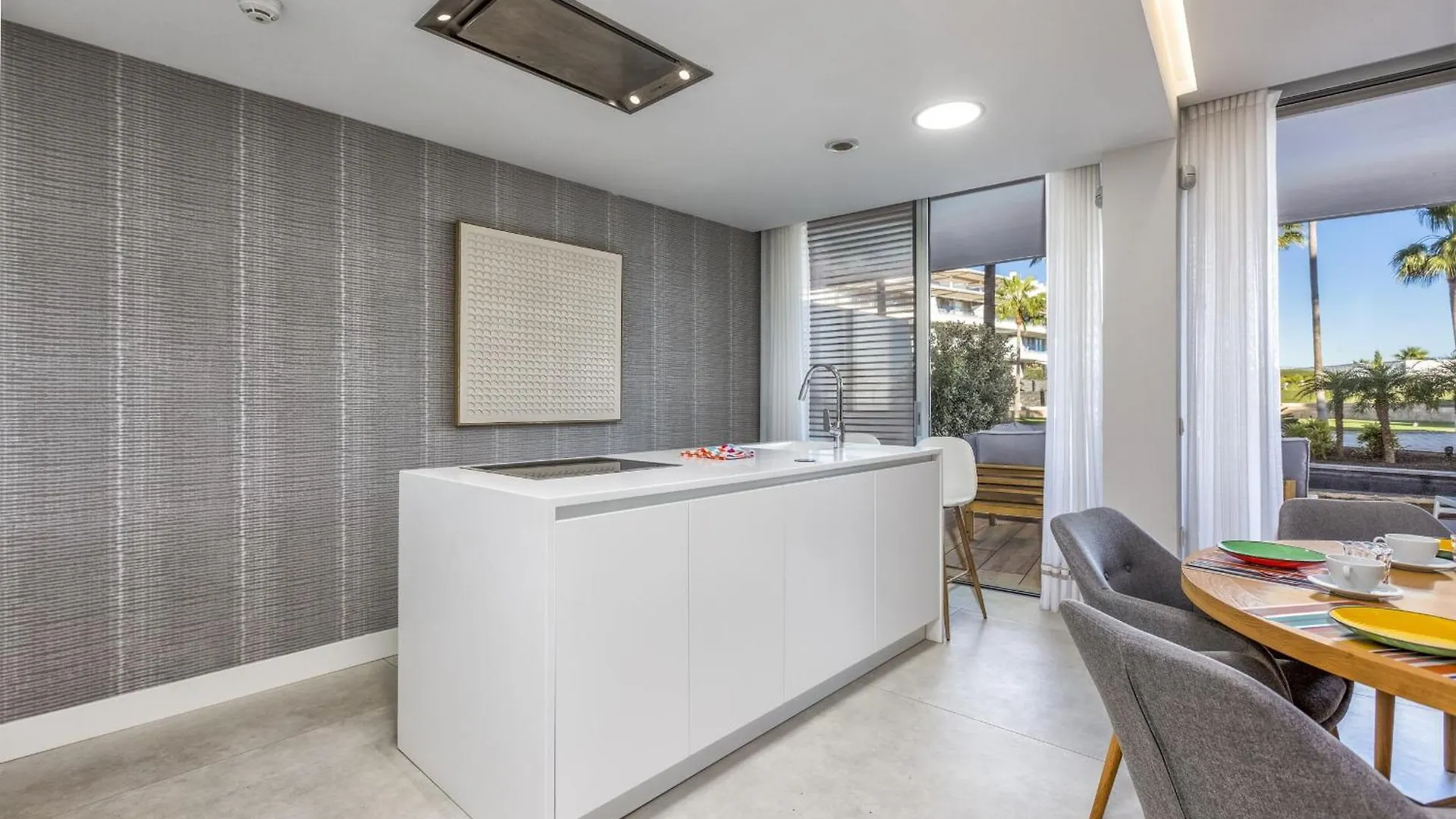 Vivi Homes - Alessio Pool, Sauna, Spa, Gym & Beach Estepona