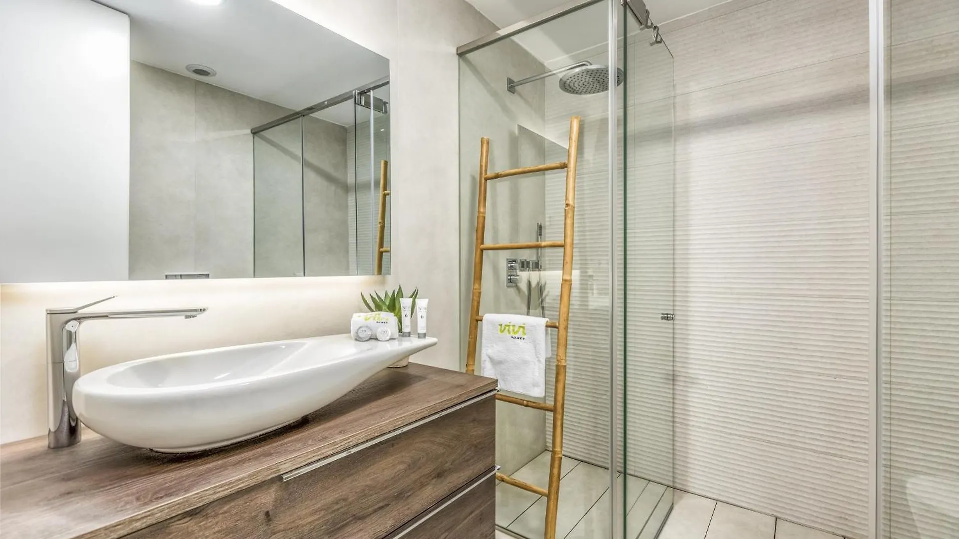 Apartment Vivi Homes - Alessio Pool, Sauna, Spa, Gym & Beach Estepona Spain